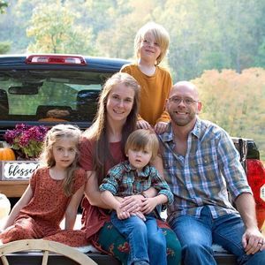 Meet your Posher, Troy